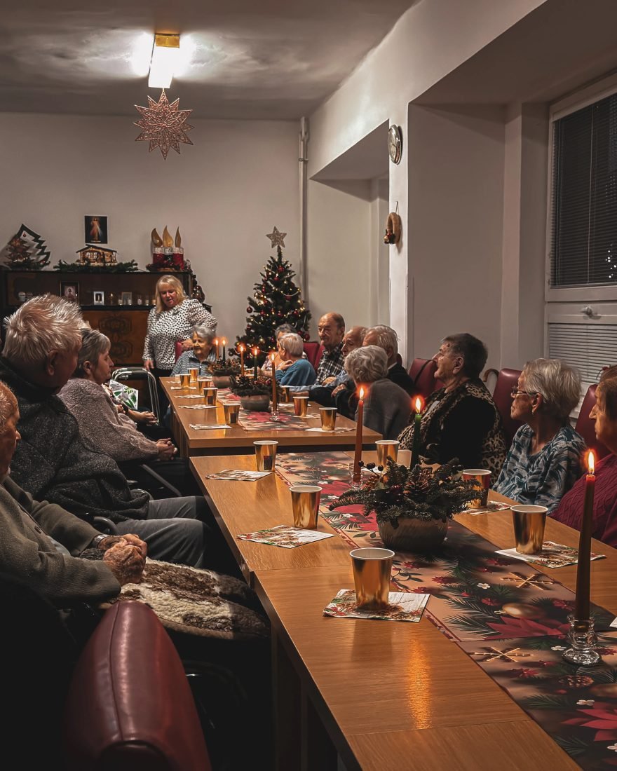 Vianočné seniorské podujatie – fotografia, Daniel Chalupka (12)