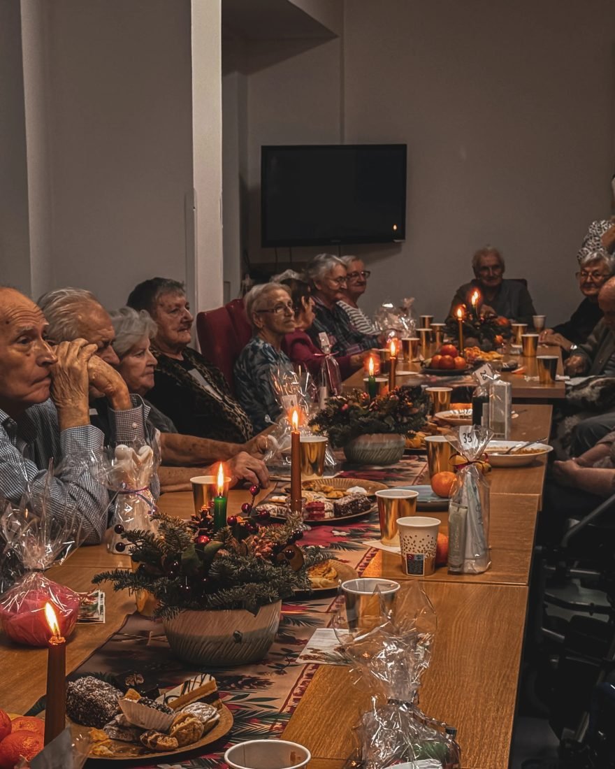 Vianočné seniorské podujatie – fotografia, Daniel Chalupka (3)