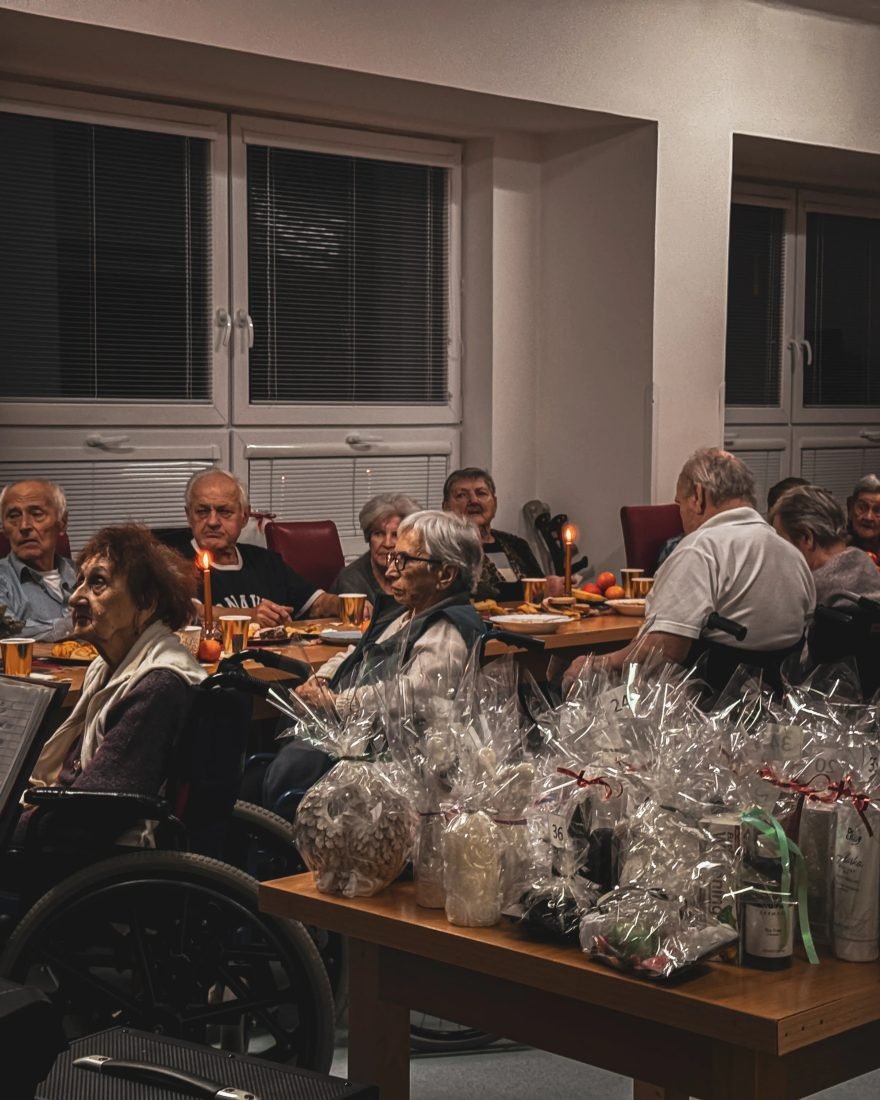 Vianočné seniorské podujatie – fotografia, Daniel Chalupka (16)